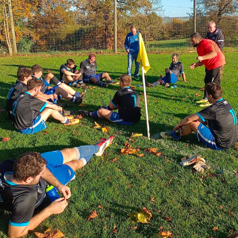 Des entraînements réguliers dans un cadre structuré