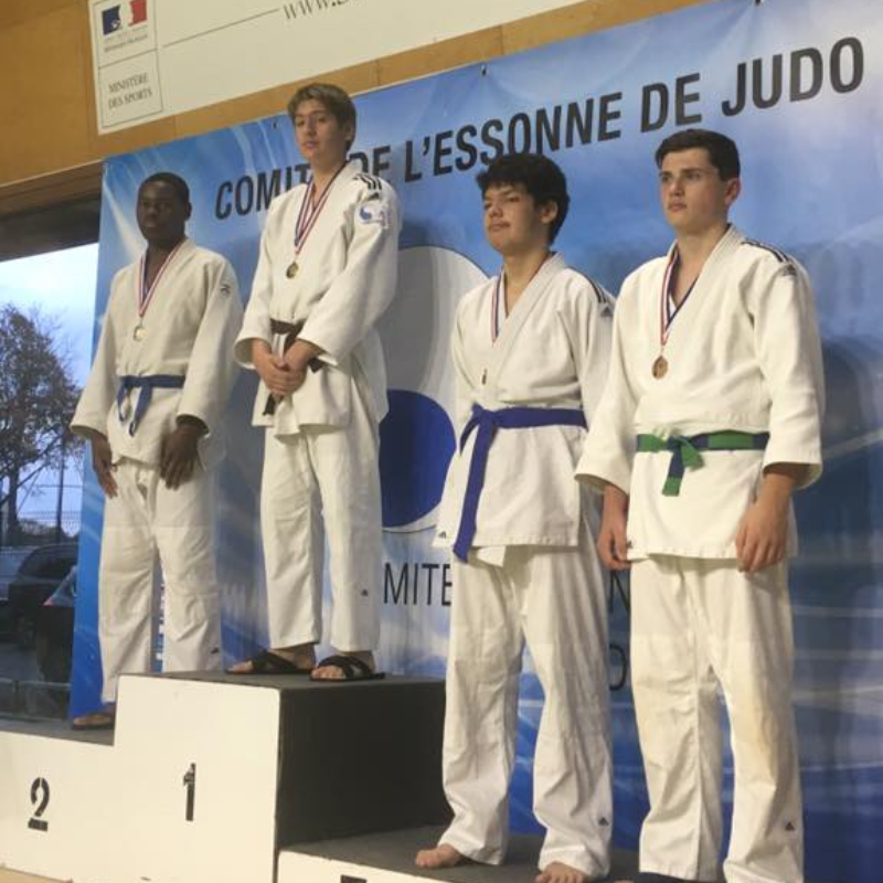 Le club remercie ses bénévoles et partenaires